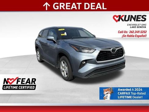 Used 2023 Toyota Highlander L image 1