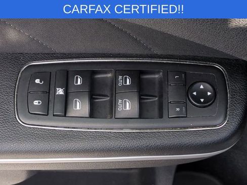 Used 2019 Dodge Charger SXT RWD image 14