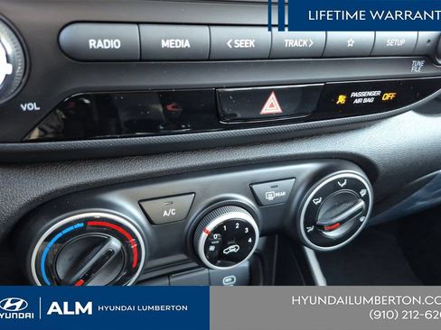 New 2026 Hyundai Venue SE FWD image 24
