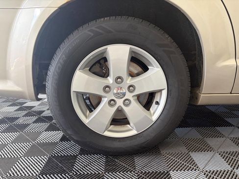 Used 2013 Dodge Grand Caravan SE FWD image 26