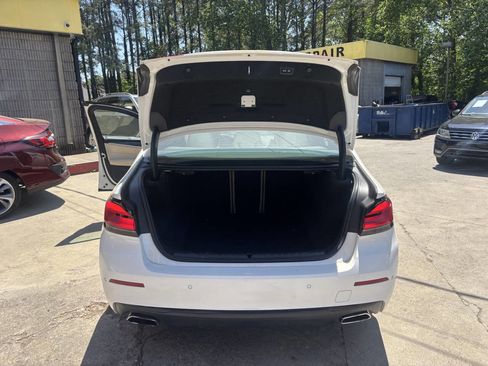 Used 2021 BMW 530i w/ Convenience Package RWD image 15