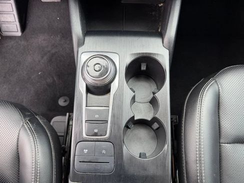 Used 2022 Ford Escape SEL FWD image 21