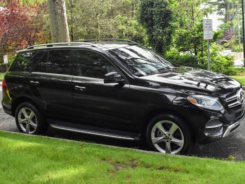 Used 2018 Mercedes-Benz GLE 350 w/ Premium 1 Package image 12