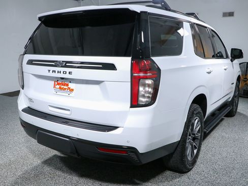 Used 2023 Chevrolet Tahoe Z71 w/ Luxury Package AWD/4WD image 7
