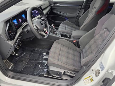 Used 2022 Volkswagen GTI S image 9