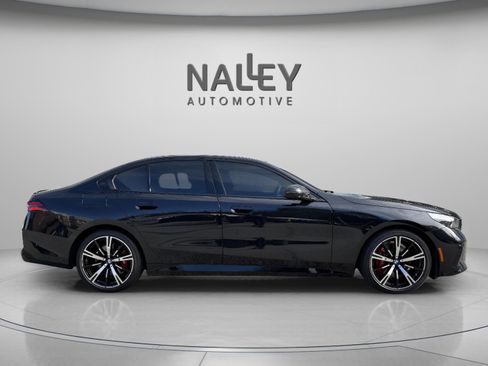 Used 2025 BMW 530i w/ M Sport Package image 4