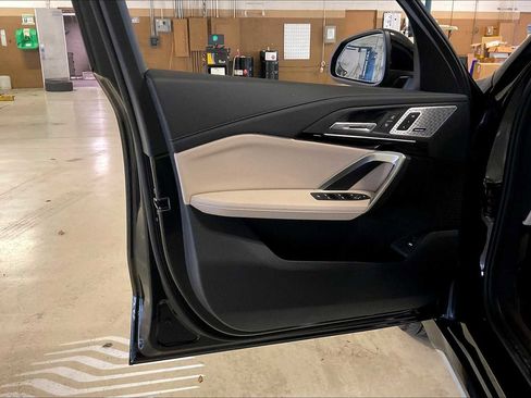 Used 2025 BMW X1 xDrive28i w/ Convenience Package image 10