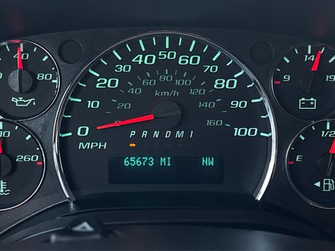 Used 2017 Chevrolet Express 3500 LT w/ LT Preferred Equipment Group image 13