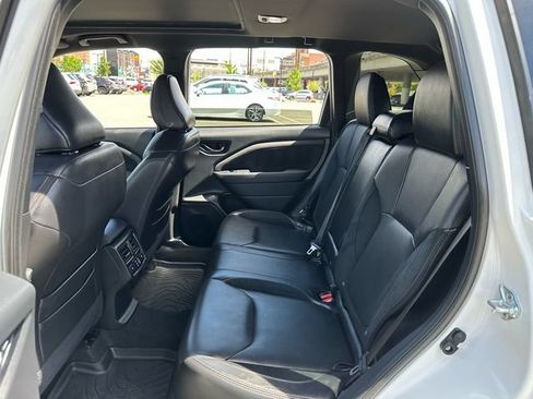 Used 2025 Subaru Forester Touring AWD/4WD image 33