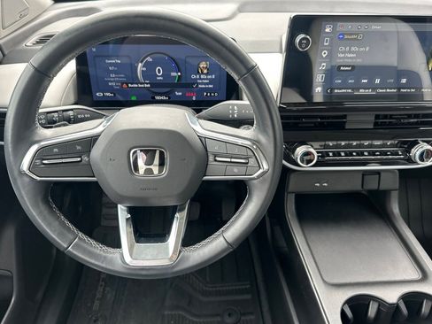 Used 2024 Honda Prologue Touring image 18