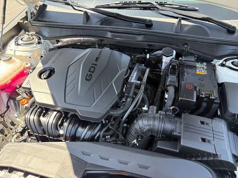 Used 2024 Hyundai Sonata SEL FWD image 9