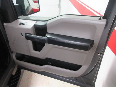 Used 2018 Ford F150 XL w/ Equipment Group 101A Mid AWD/4WD image 32