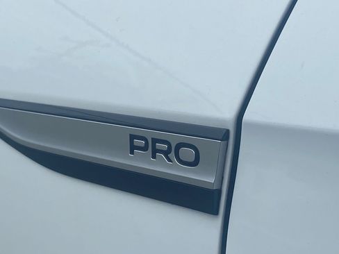 Certified 2023 Volkswagen ID.4 Pro RWD image 3