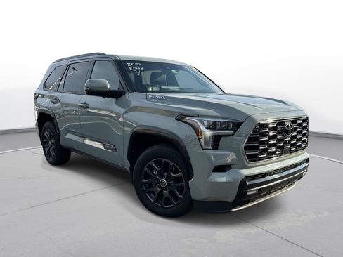 Used 2024 Toyota Sequoia Platinum image 3