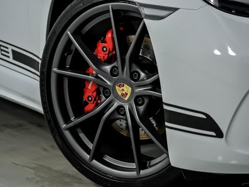 Used 2018 Porsche 718 Cayman S image 4