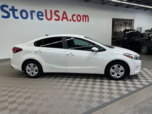 Used 2017 Kia Forte LX FWD image 12