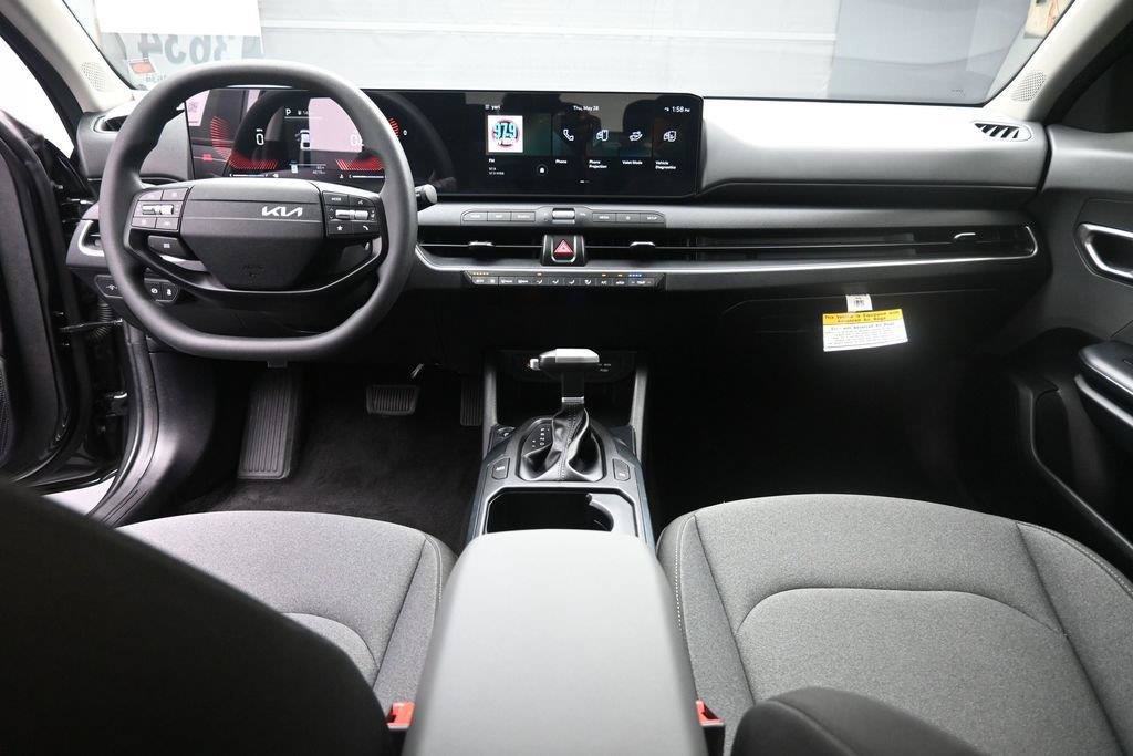 Used 2025 Kia K4 FWD image 9