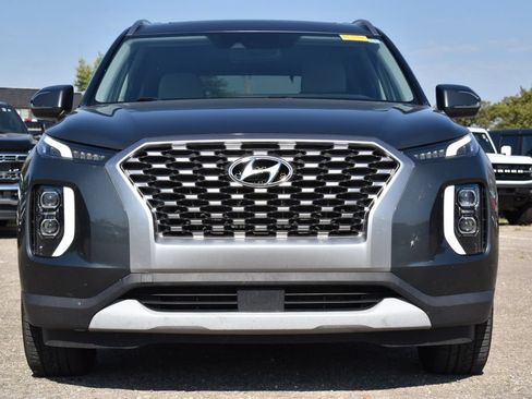 Used 2022 Hyundai Palisade SEL FWD image 2