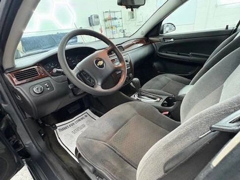 Used 2011 Chevrolet Impala LS image 7