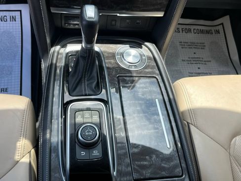 Used 2021 Nissan Armada Platinum w/ Captain's Chairs Package RWD image 19