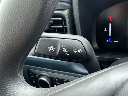 New 2025 Ford Maverick XL image 30