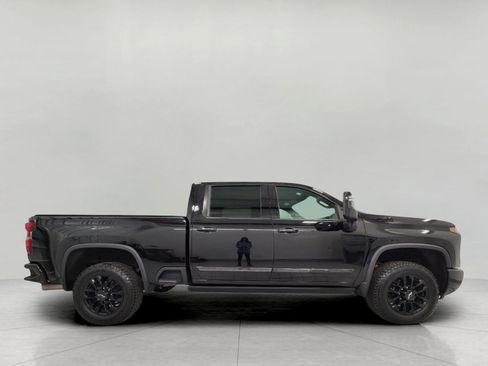 Used 2024 Chevrolet Silverado 3500 High Country w/ Midnight Edition AWD/4WD image 11