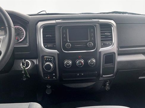 Used 2021 RAM 1500 Classic SLT image 6