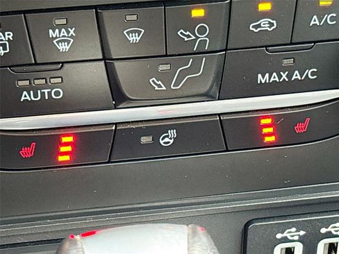 Used 2021 Ford EcoSport Titanium FWD image 21