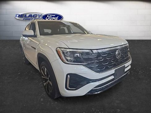 Used 2024 Volkswagen Atlas Cross Sport SEL Premium R-Line AWD/4WD image 10
