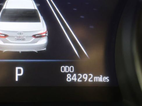 Used 2023 Toyota Camry XSE w/ Cold Weather Package image 13