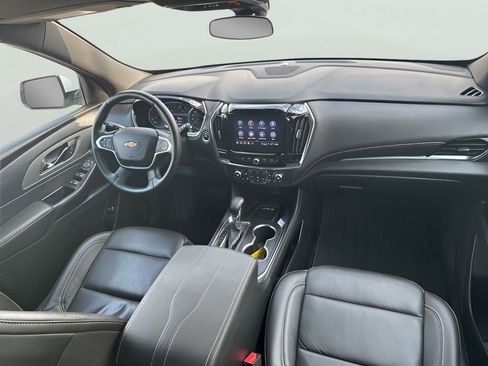 Used 2023 Chevrolet Traverse LT FWD image 38