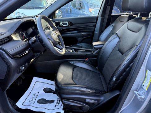 Used 2022 Jeep Compass Altitude image 13