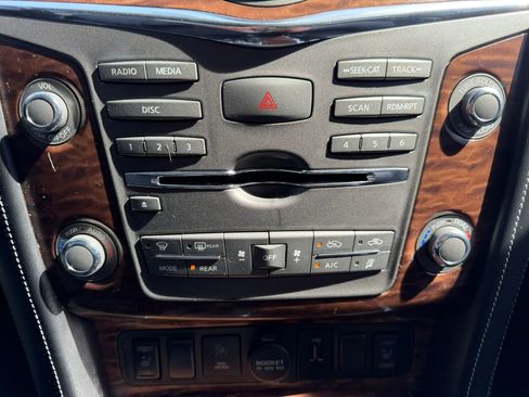 Used 2018 Nissan Armada SL w/ Moonroof Package image 62