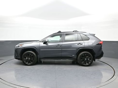 Certified 2024 Toyota RAV4 SE image 9