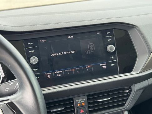 Used 2019 Volkswagen Jetta SEL Premium image 22