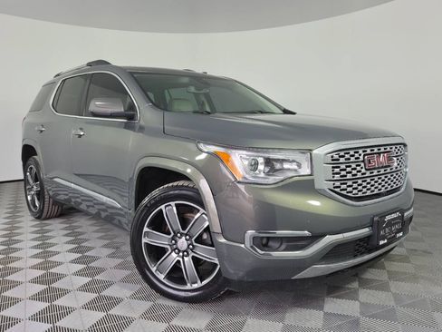 Used 2018 GMC Acadia Denali w/ Technology Package FWD image 1