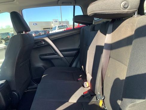 Used 2017 Toyota RAV4 XLE image 19