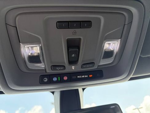 Used 2019 GMC Sierra 1500 SLE w/ SLE Value Package AWD/4WD image 36