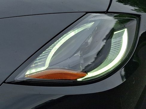 Certified 2025 Nissan Z Performance w/ Floor Mat Package RWD image 9