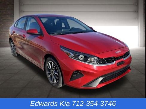 Used 2024 Kia Forte LXS image 1