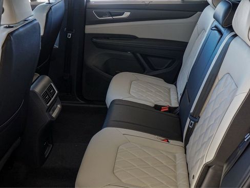 New 2026 Volkswagen Atlas Cross Sport SEL Premium R-Line image 20