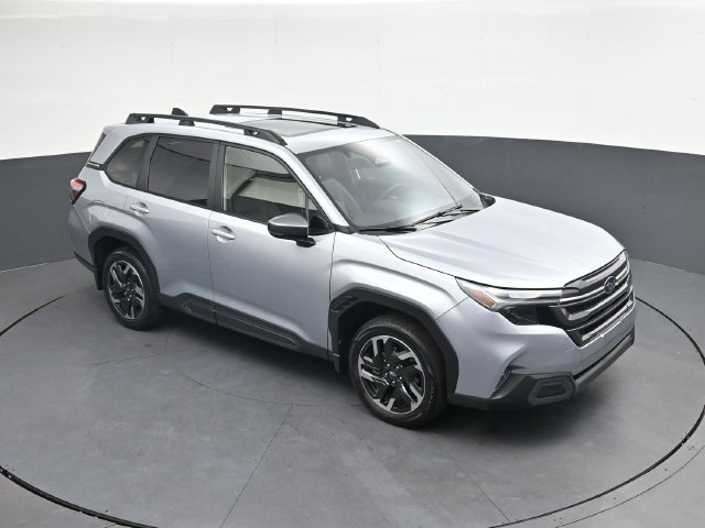 Used 2025 Subaru Forester Limited AWD/4WD image 23