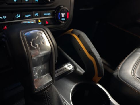 Used 2023 Ford Bronco Badlands image 41