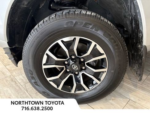Used 2023 Toyota Tacoma TRD Sport w/ Advanced Technology Package image 32