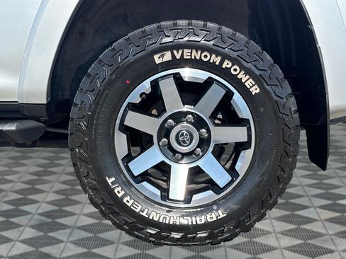 Used 2021 Toyota 4Runner TRD Off-Road Premium w/ Moonroof Package AWD/4WD image 23