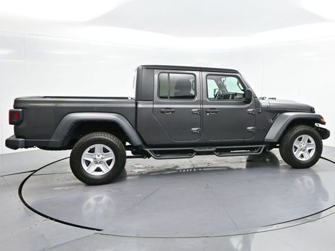 Used 2023 Jeep Gladiator Sport AWD/4WD image 8