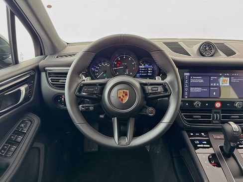 New 2026 Porsche Macan AWD/4WD image 18