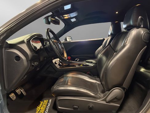Used 2015 Dodge Challenger R/T w/ Quick Order Package 22D R/T RWD image 18