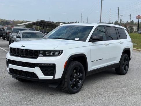 New 2026 Jeep Grand Cherokee L Limited w/ Limited Altitude Package RWD image 1