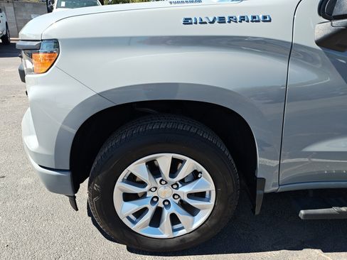 Used 2024 Chevrolet Silverado 1500 Custom RWD image 10